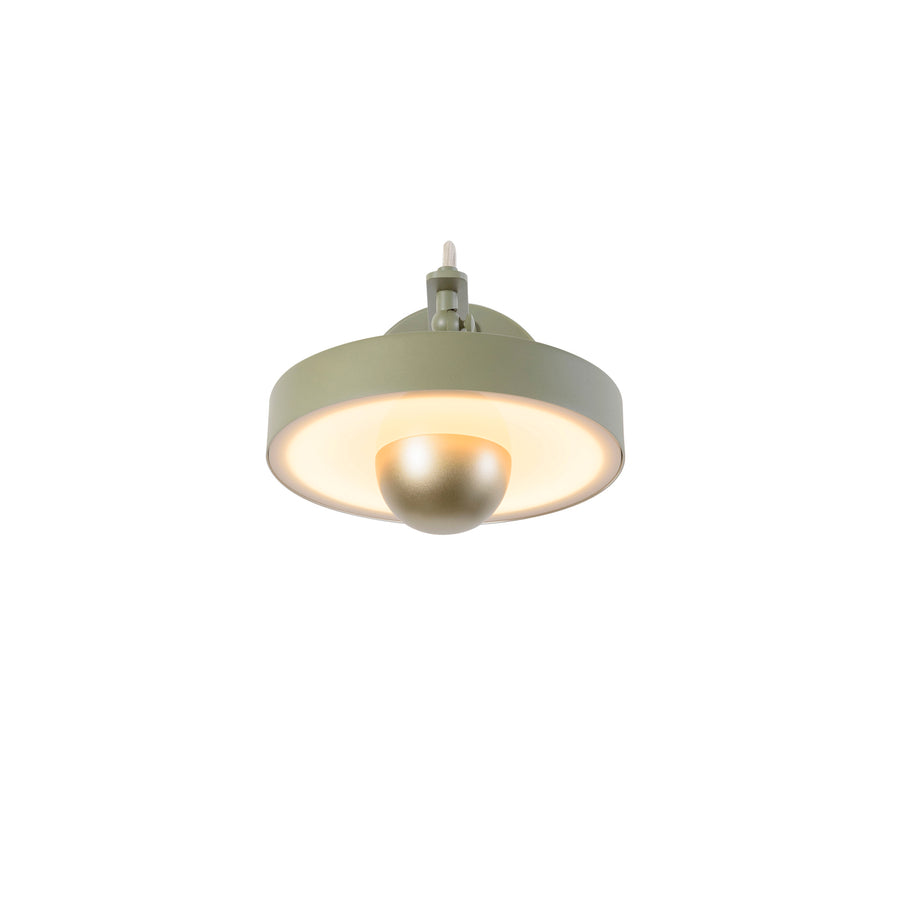 Arandela ZIGUE-ZAGUE® haste longa microtextura verde  + botão polido + fio vermelho