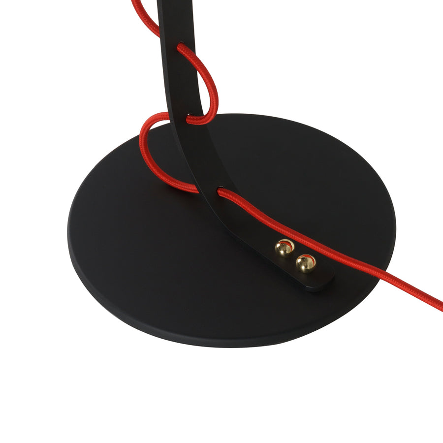 Abajur ZIGUE-ZAGUE base, haste e foco na pintura microtextura preta + acrílico + botão no latão polido e fio vermelho