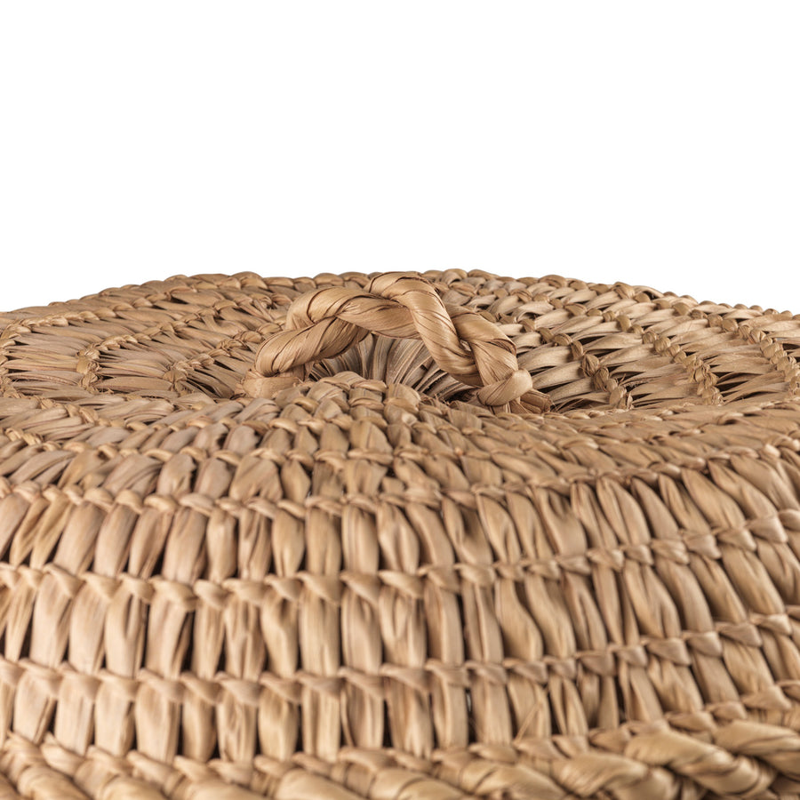 Natural woven carnauba straw basket